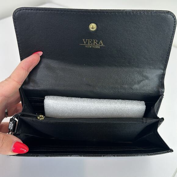 VERA NEW YORK Black With Gold Flap Over‎ Flocking Signature Wallet One Size - Picture 6 of 8